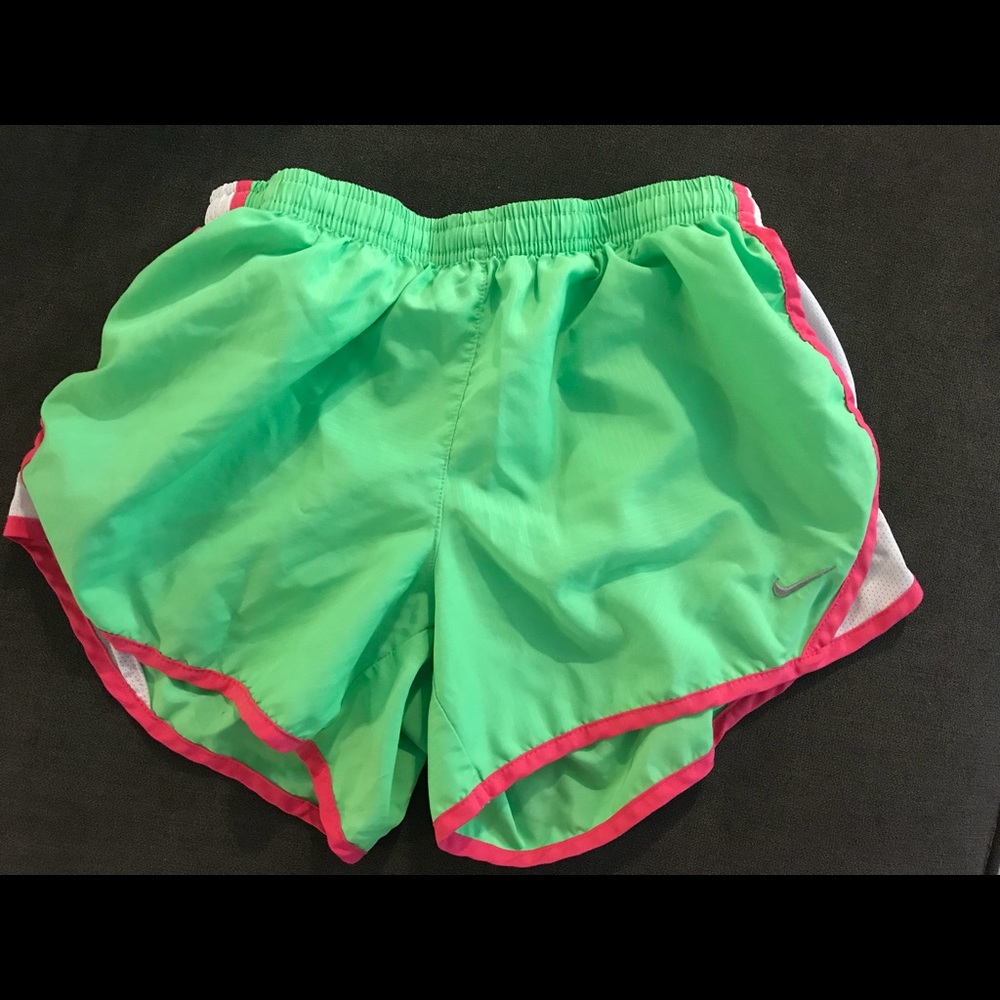 Nike shorts girls